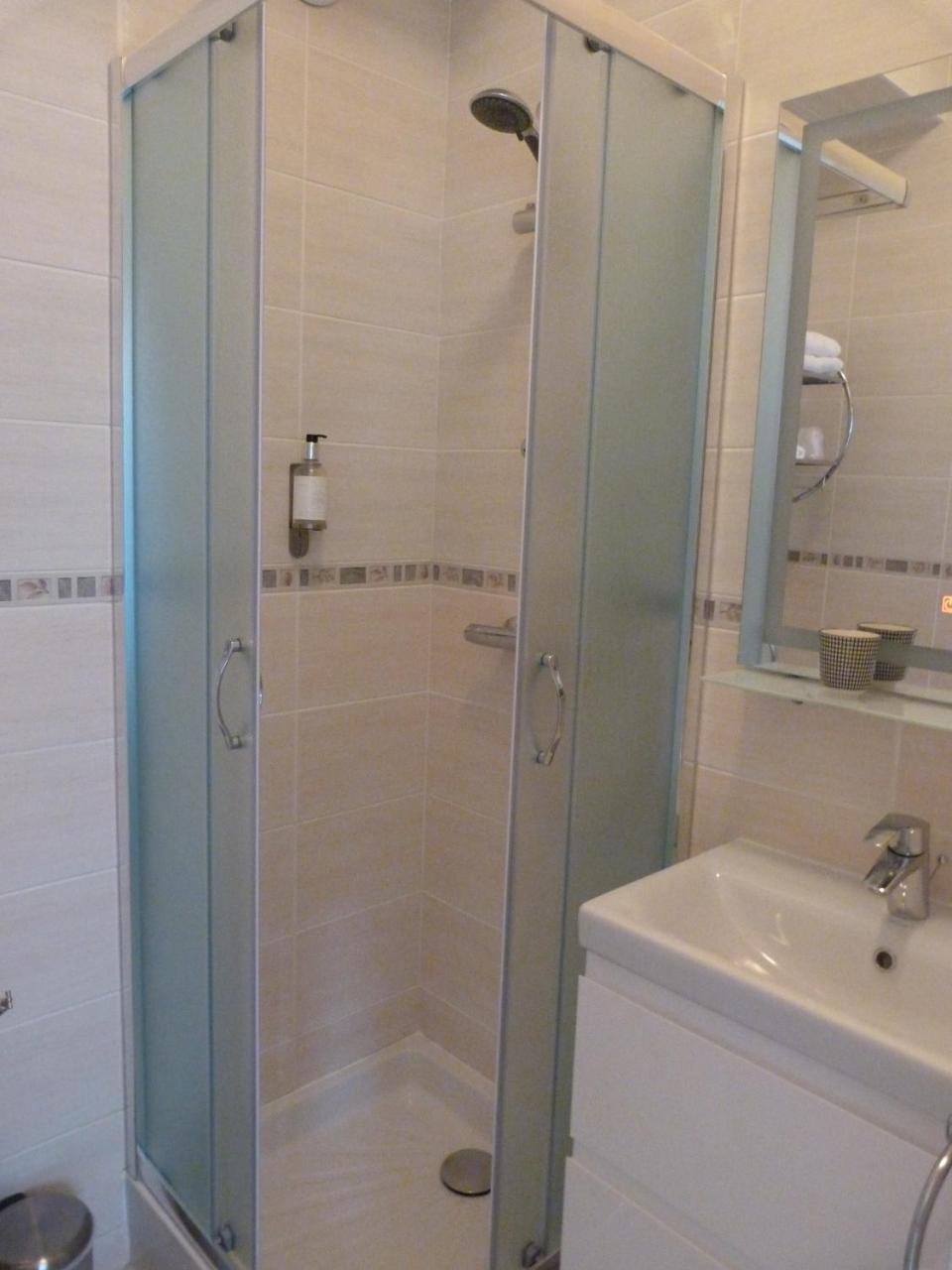 Hotel Le Bretagne Vannes Esterno foto